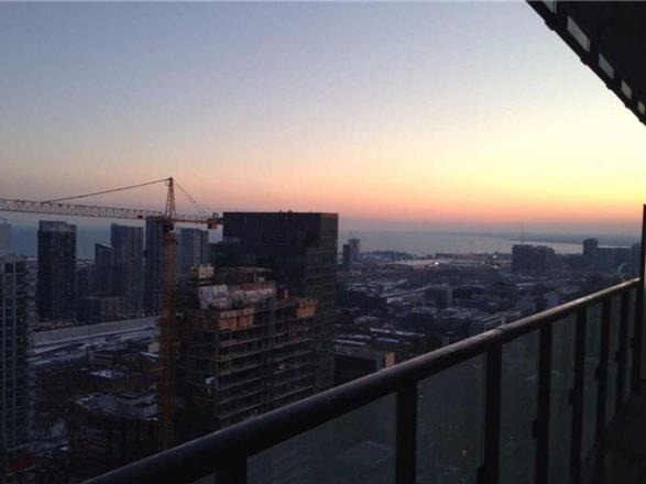 Comfortable Central Downtown Condo - Toronto Luaran gambar